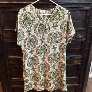 Apple Blvd Green and Cream Patterned Short Sleeve Dress size M